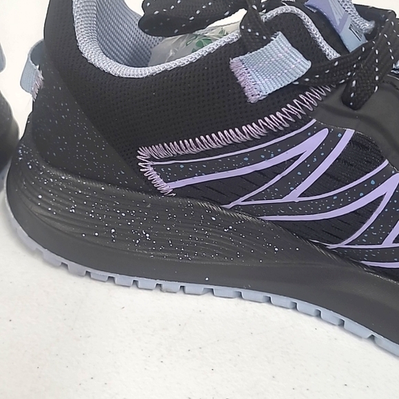 Avia Trail sneakers in excellent condition size 7. - Picture 4 of 10